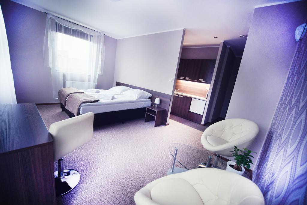 Hotel Makara à Katowice Chambre photo