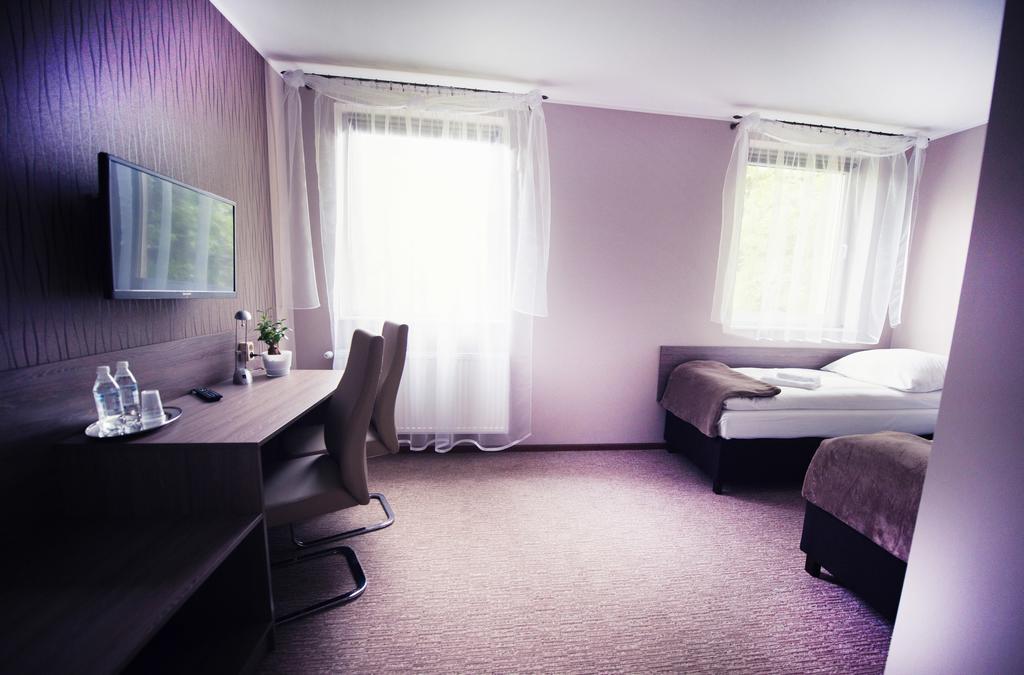 Hotel Makara à Katowice Chambre photo