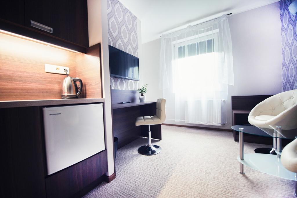 Hotel Makara à Katowice Chambre photo