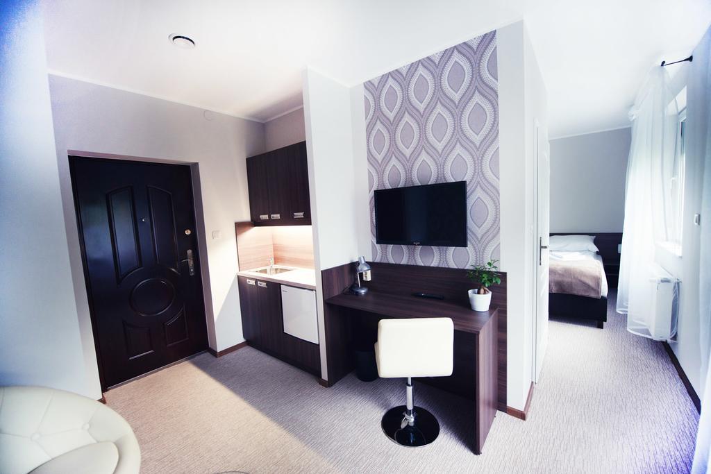 Hotel Makara à Katowice Chambre photo