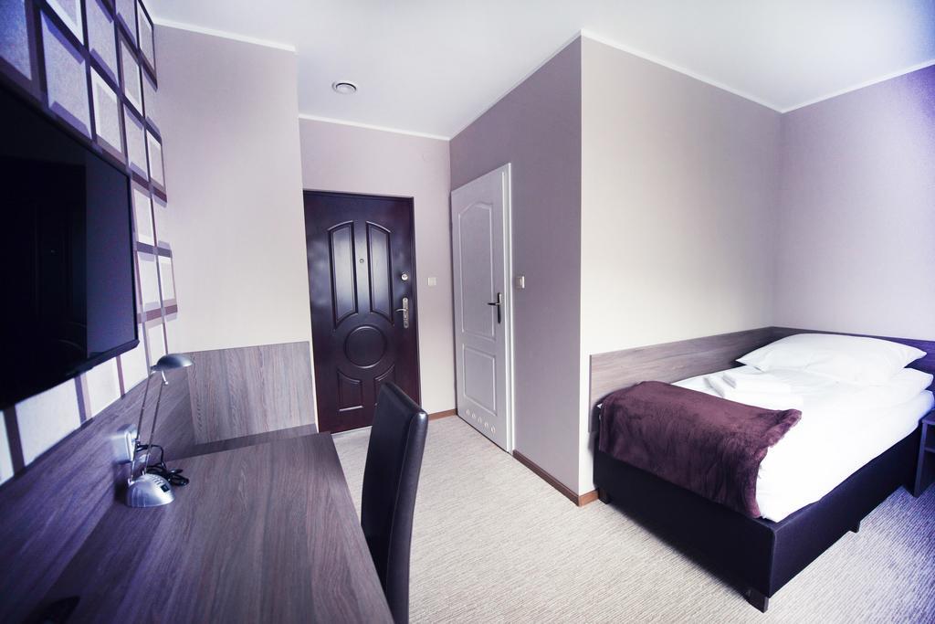 Hotel Makara à Katowice Chambre photo